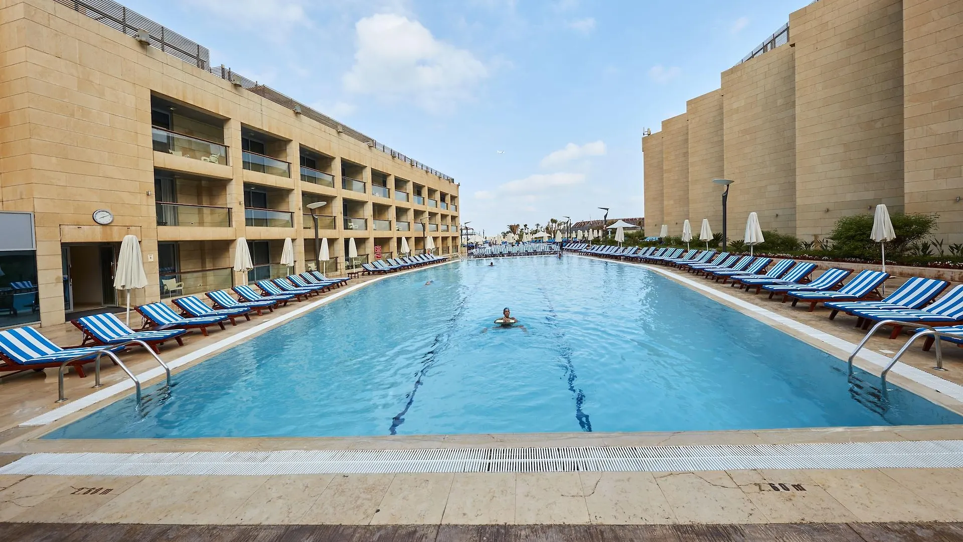 Coral Beach Hotel And Resort Beirut
