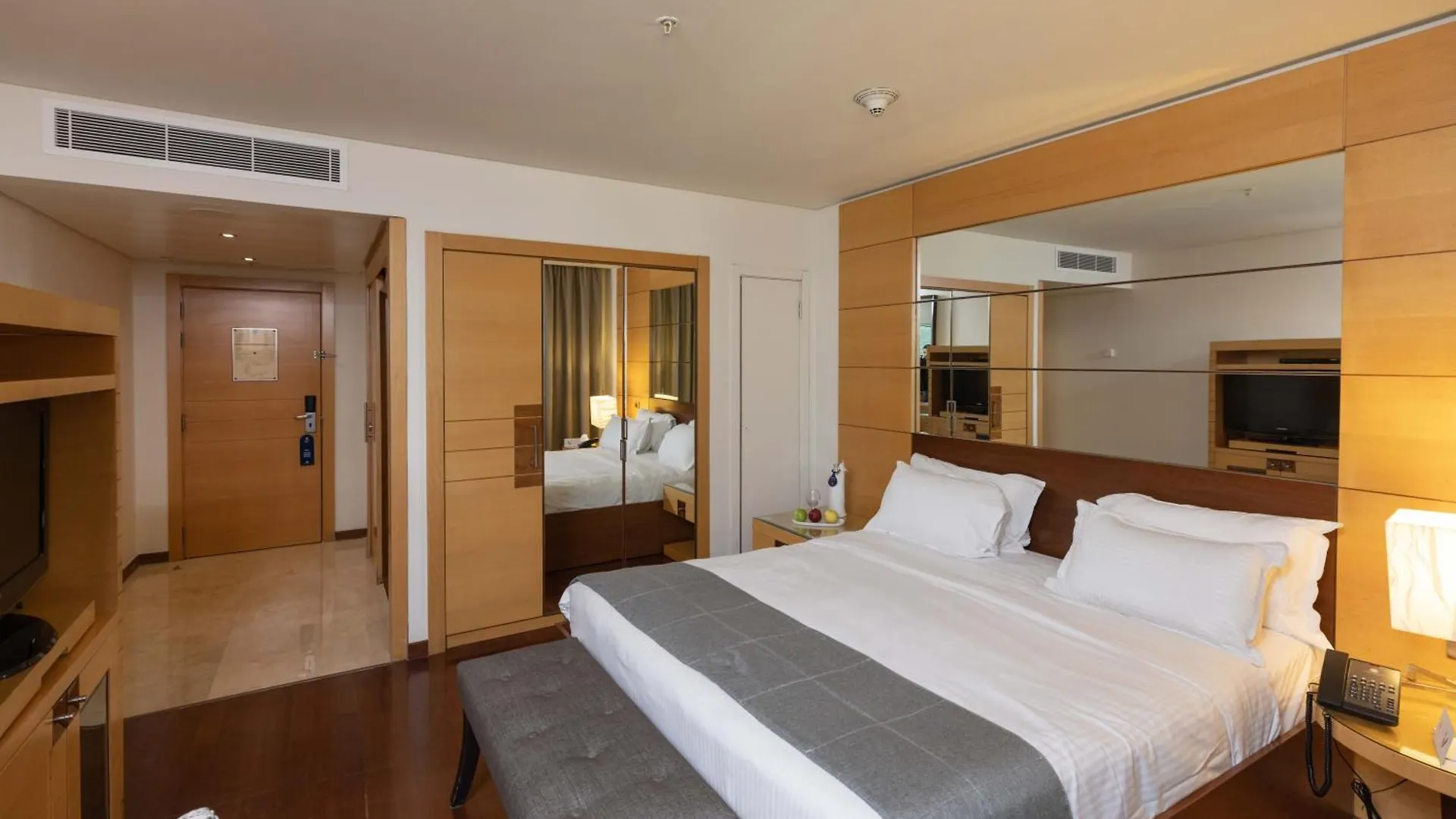 Coral Beach Hotel And Resort Beirut