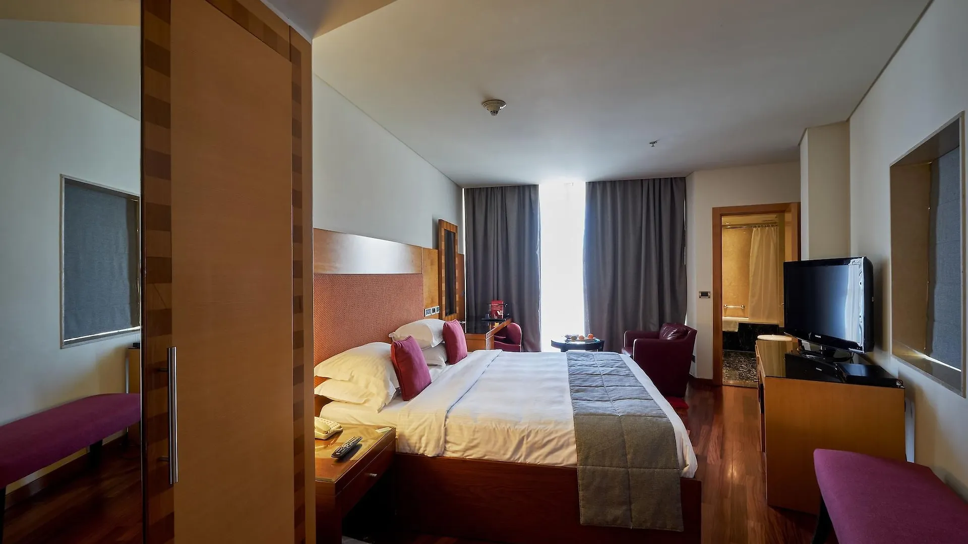 Coral Beach Hotel And Resort Beirut